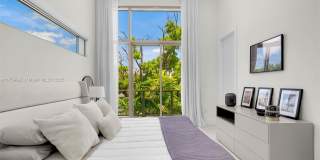 1201 West 47th Street Gallery 16