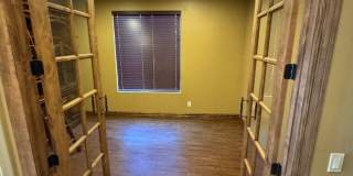 Beautiful 4 Bedroom - 2.5 Bath with Lots of Bonuses - Gilbert Gallery 9