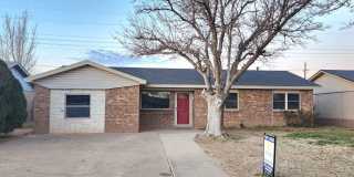 PRE LEASING - 4 BEDROOM HOME - NORTH LUBBOCK Gallery 1