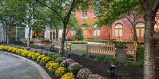 207 W WASHINGTON Square Gallery 27