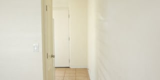 2 BR/ 1 Bath Low- rise Apartment Gallery 5