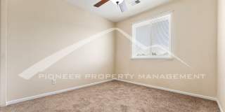 Charming Townhome with 1 Car Garage and Central A/C Gallery 16