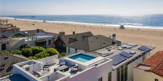 2428 The Strand Gallery 46