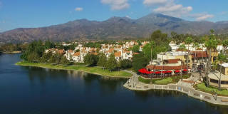 Updated & Furnished 3BR Townhome with Loft & Lake Access Gallery 58