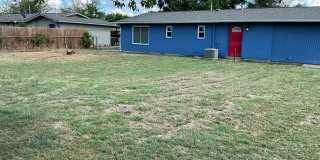 4/2 GREATYARD Move in Ready! Gallery 17