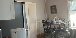 2 Bed / 1 Bath First-Floor Rental – Available ASAP Gallery 20