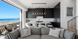 2200 The Strand Gallery 9