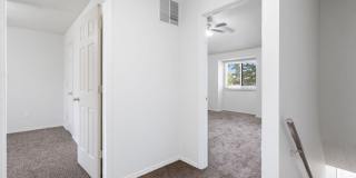 1711 E Walnut Lawn Street Gallery 17