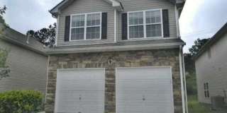 AMAZING SPACE IN THIS 4 BEDROOM 2.5 BATH HOME LOCATED IN COLLEGE PARK! Gallery 1