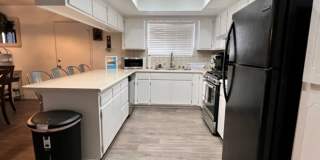 Furnished 3 BR Vacation Rental Includes utilities Near Target Center/Golf/Hwy 95 Gallery 9