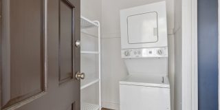 1242 N Commonwealth Ave Gallery 7