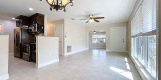 BEAUTIFUL ANNUAL RENTAL HOME - Convenient Location! Gallery 15