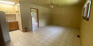 1 Bedroom Duplex Home in Bloomington Gallery 1