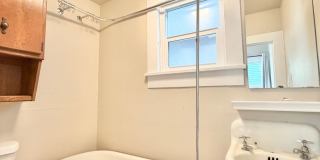 Charming 1 Bedroom Near Downtown & Colorado College Gallery 20