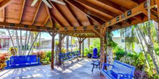 BEAUTIFUL 1 BEDROOM, 1 BATHROOM + BONUS ROOM HOME LOCATED IN THE HIGHLY SOUGHT AFTER 55+ BRADENTON TROPICAL PALMS COMMUNITY! Gallery 25