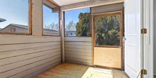 Updated 6 bedroom home is a must see!! Gallery 15