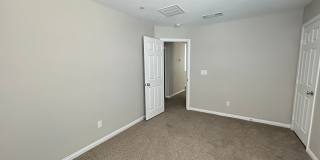 Inspirada 4-Bedroom 3-Bathroom Home! Gallery 18