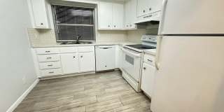 1911 NE 28th Court Gallery 2