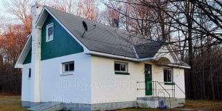 112 Crow Path Gallery 1