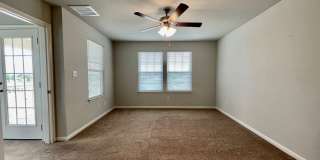 Beautiful Home in a Fantastic Community! Reduced Deposit! Gallery 7