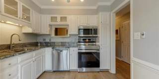 3765 Greenes Crossing Gallery 7