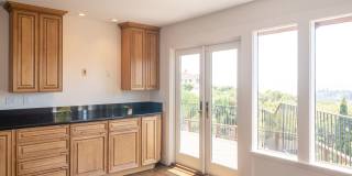 4BR/2.5BA 3,274sqft! STUNNING GG VIEWS!!! Yard! Spa! 4 Car Parking! Pet! PROGRESSIVE Gallery 19