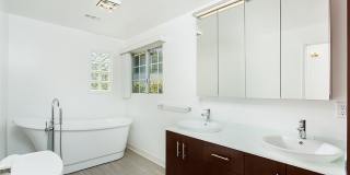 Beautiful spacious house Gallery 12