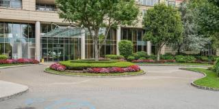 8100 River Road Gallery 1