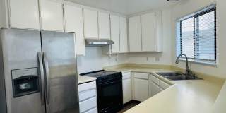 2 Bedroom Hercules Condo Gallery 10