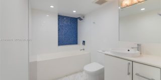 19195 NE 36th Ct Gallery 28