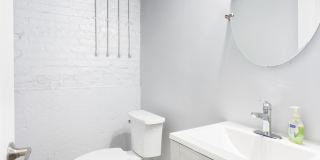 1059 W Glenlake Ave Gallery 5