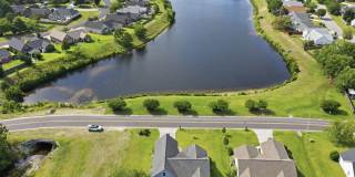Beautiful 3 bd/ 2.5 house with Renovated Kitchen Gallery 51