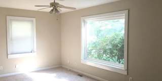 Charming, Spacious, renovated 2 Bedroom Units in a GREAT location! Charming, Spacious, renovated 2 Bedroom Units in a GREAT location! Gallery 1