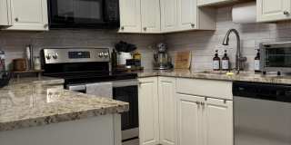 330 Knotty Pine Circle Gallery 10