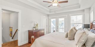 554 Amalfi Drive Gallery 18