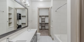 Anthem Cityline Gallery 18