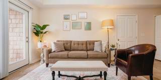 Woods at Perry Lane Gallery 20