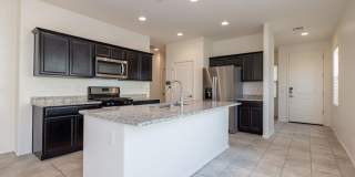 Modern Comfort Meets Community Living – 3 Bed, 2 Bath Beauty with Resort-Style Amenities! Gallery 5