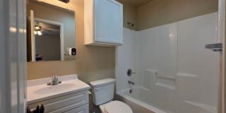 3 Bd / 2 Bath and great back yard Gallery 18
