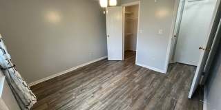 Beautifully remodeled 3 bedroom, 2.5 bath, 2 car garage Gallery 27