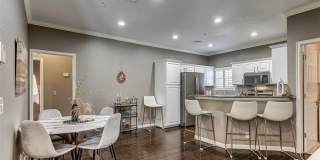 6162 N Brookline Avenue Gallery 8