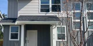 Modern 3-Bedroom Home Backing to Greenbelt in Meridian! Gallery 1