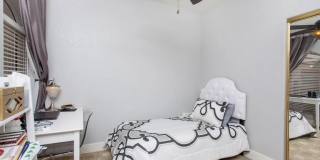 8653 East Royal Palm Road Gallery 10