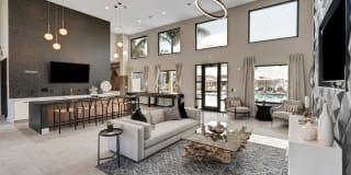 The Sophia Gallery 32