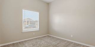 916 Keenland Ave Gallery 21