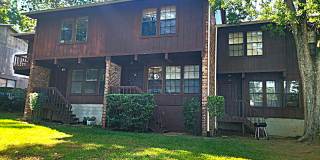 COOL 2/2.5 Timbers Home w/ Deck, Washer/Dryer, & No Carpet! Mins to FSU/TCC! POOL! $1225/month Avail August 1st! COOL 2/2.5 Timbers Home w/ Deck, Washer/Dryer, & No Carpet! Mins to FSU/TCC! POOL! $1225/month Avail August 1st! Gallery 1