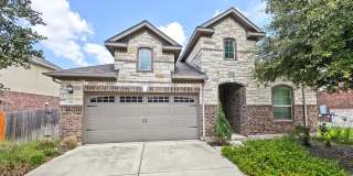 Beautiful 3 bedroom home with over 2,000 sq ft! Gallery 1