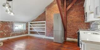 612 JULIA Street Gallery 6