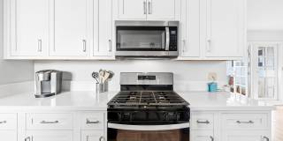 Furnished Balboa Peninsula Point Cottage Home | Available November 1st – April 30th Furnished Balboa Peninsula Point Cottage Home | Available November 1st – April 30th Gallery 14