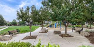 Evolve Real Estate: Charming 3-Bedroom, 3-Bathroom Townhome | 1,376 SQFT | 2-Car Attached Garage Gallery 18